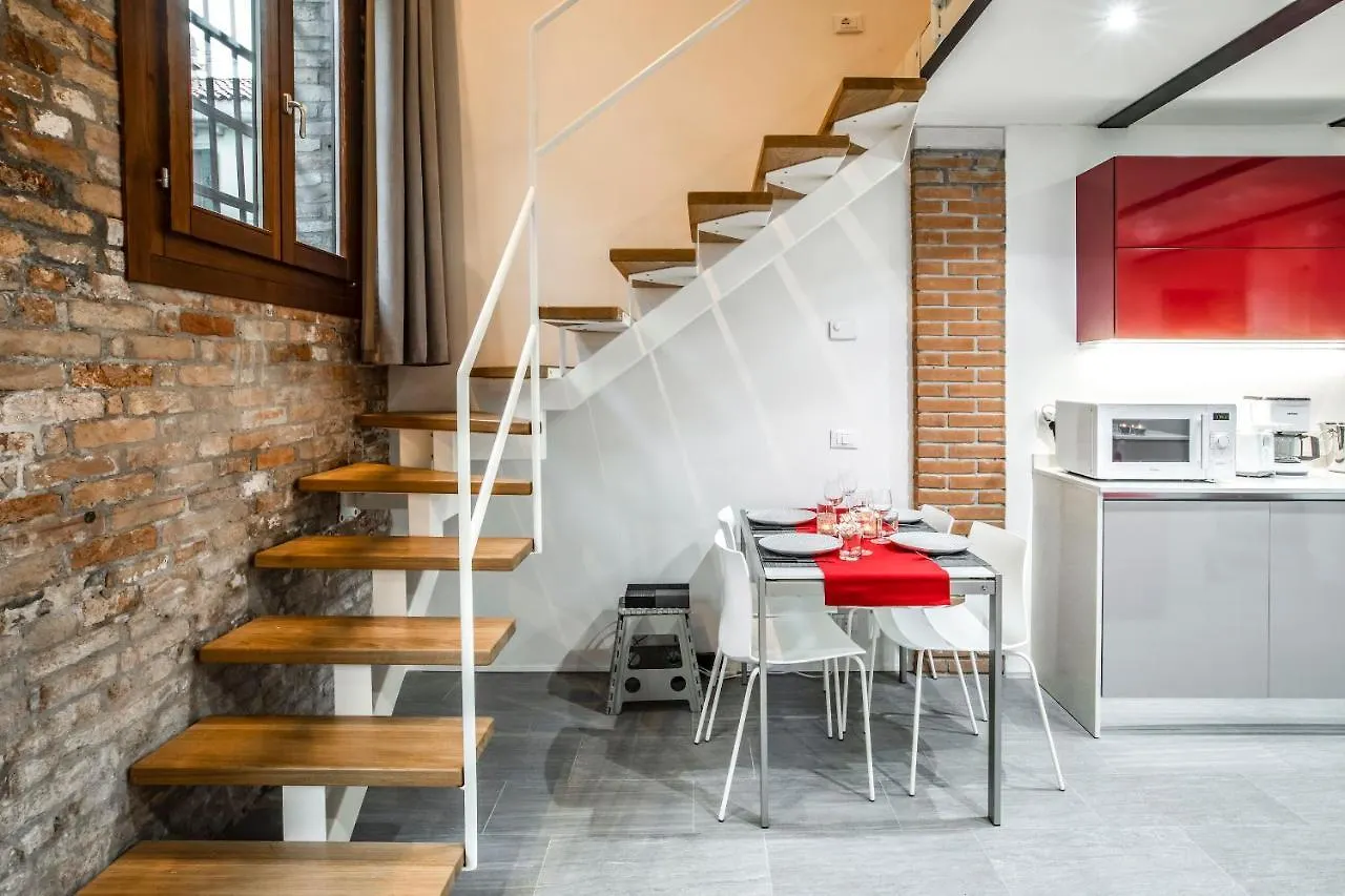 Apartment Industrial Loft Venice R&R Italy