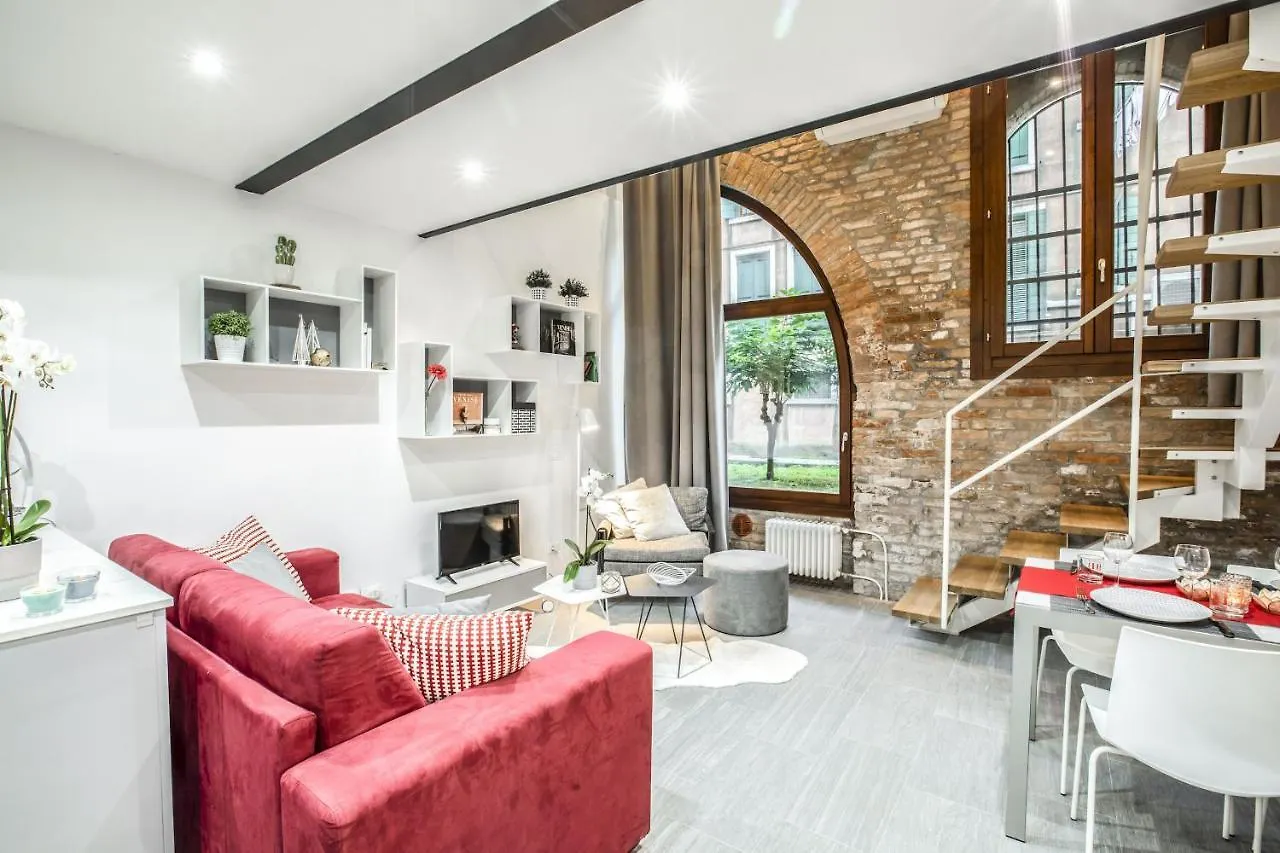 Industrial Loft Venice R&R 0*,